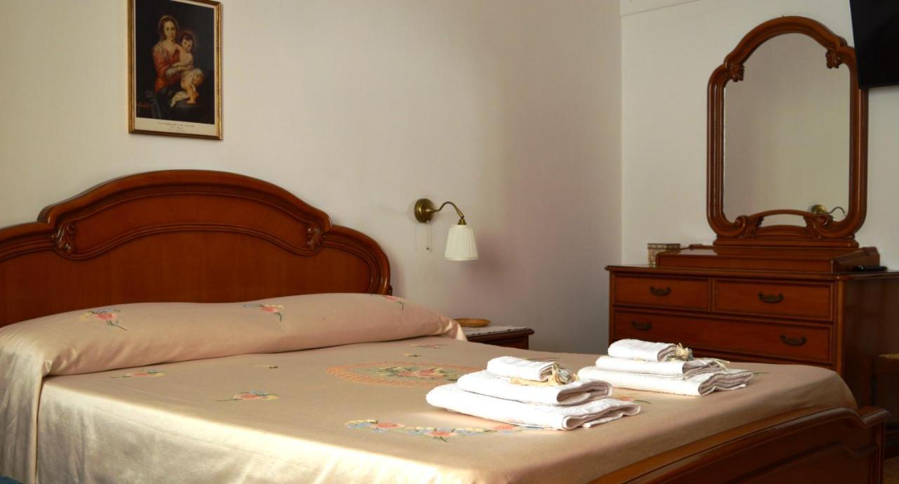 Casa Gentile Apartment Асизи Екстериор снимка